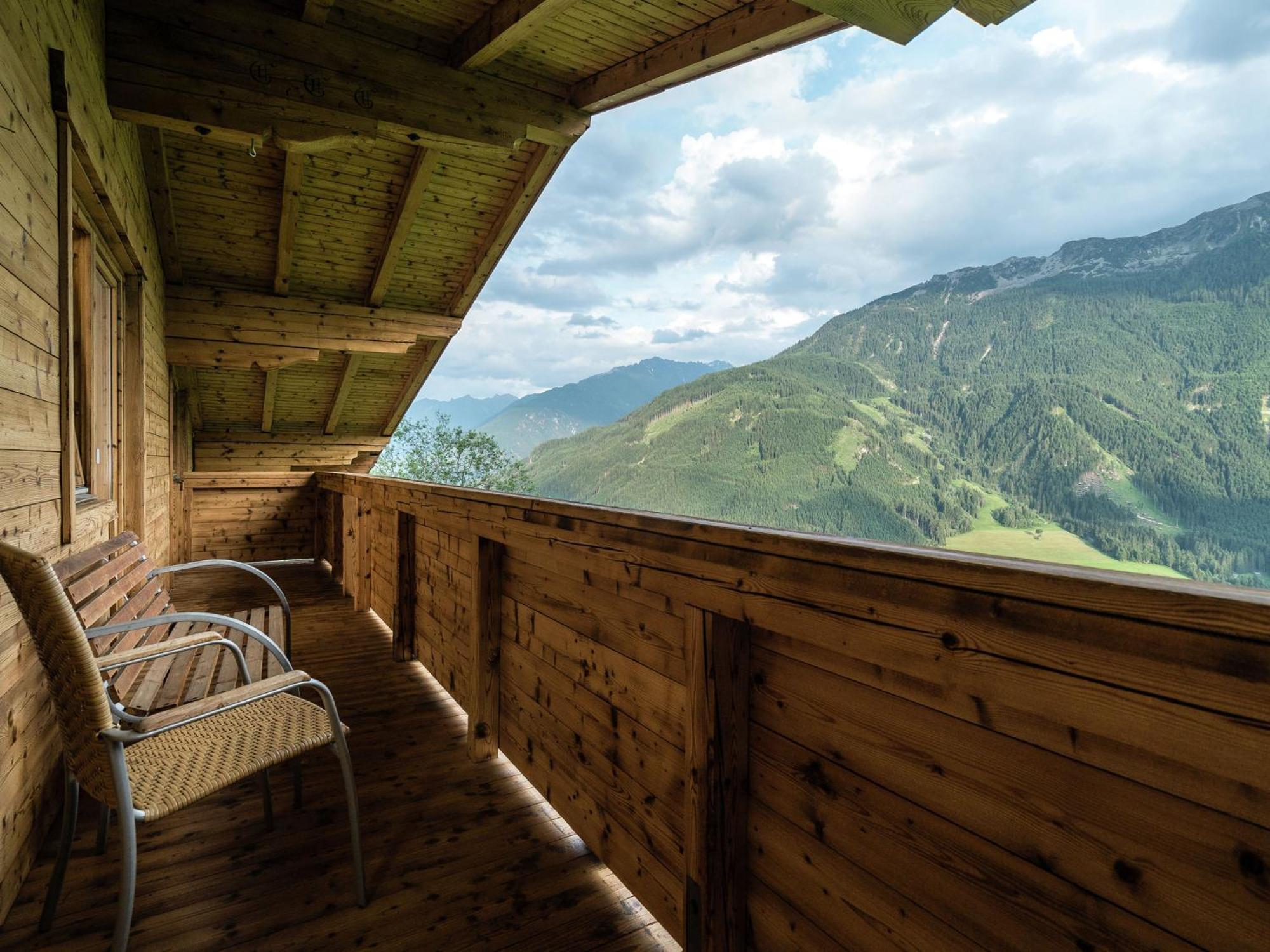 Chalet In Koenigsleiten Near Ski Area With Sauna Exteriör bild